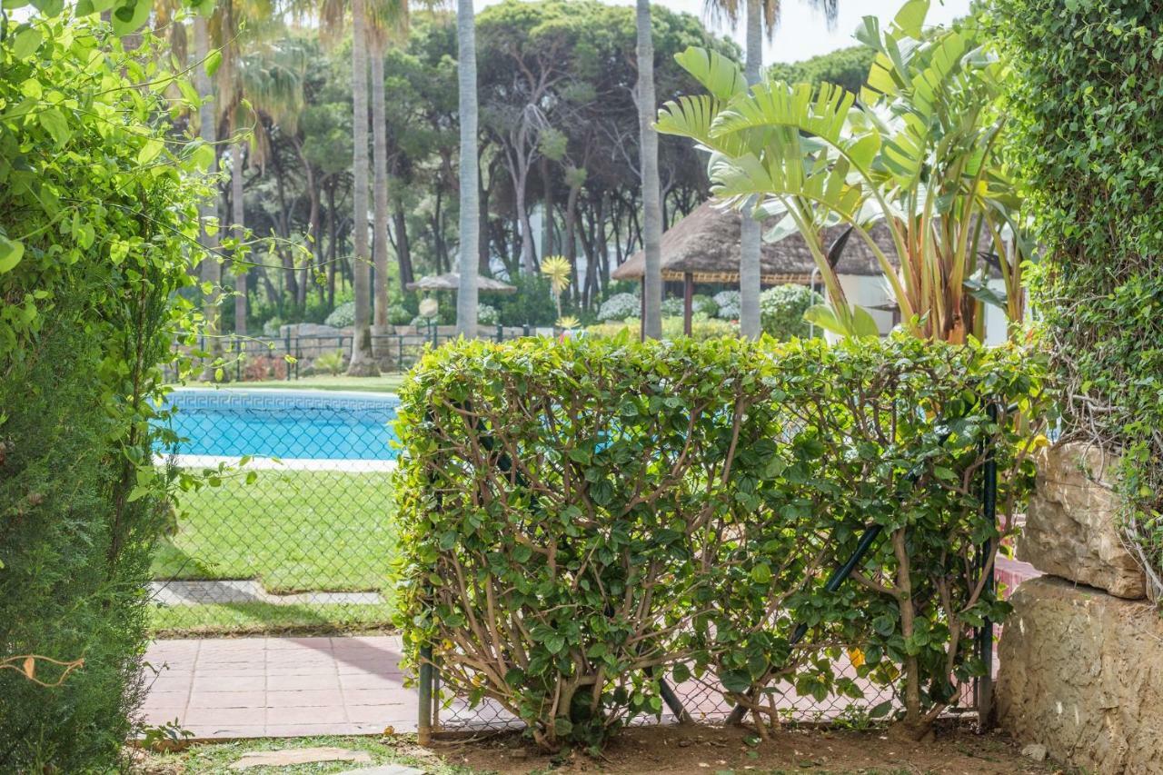 1Br Beachfront Complex - Mi Capricho Sitio de Calahonda ภายนอก รูปภาพ