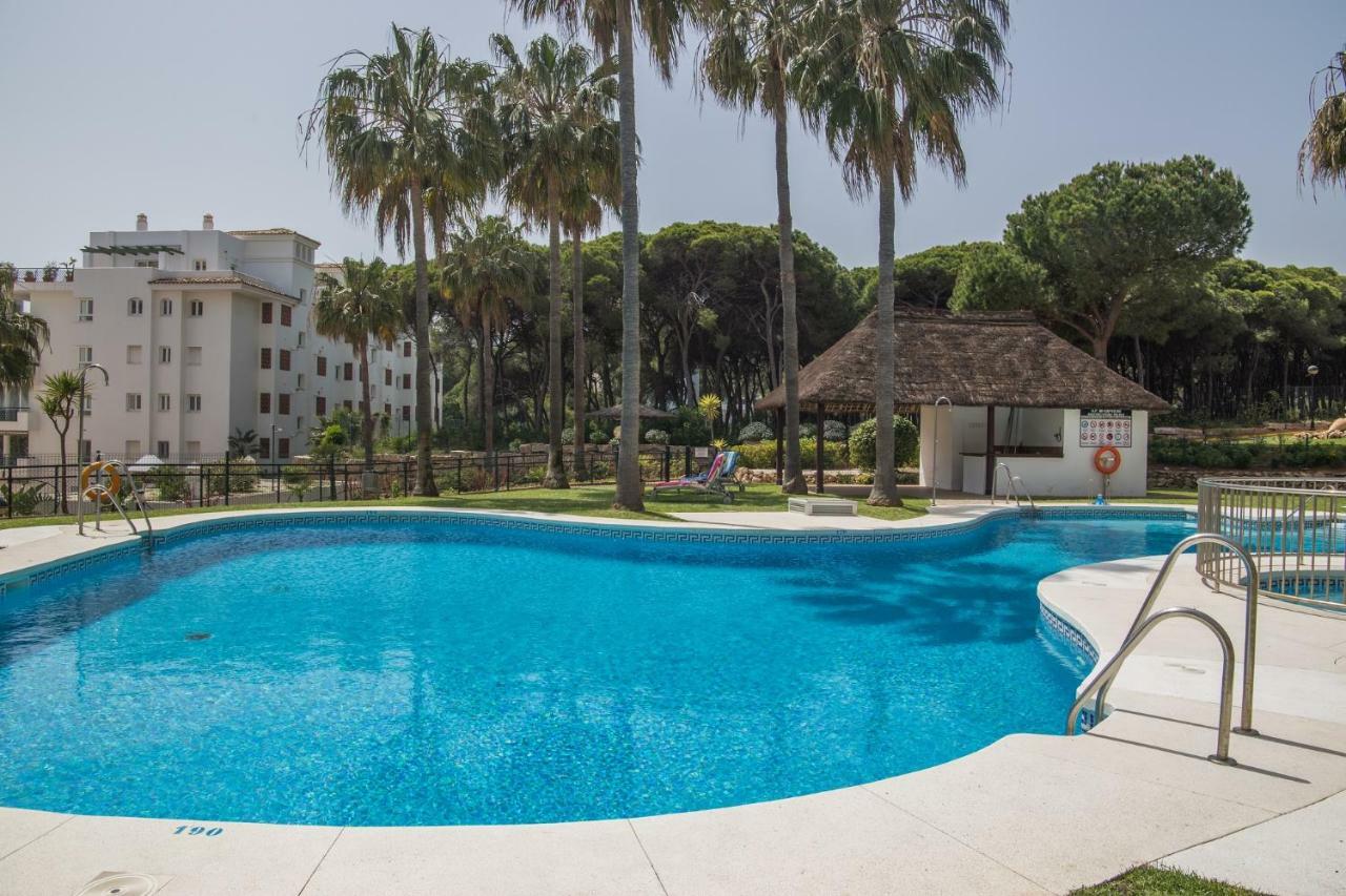 1Br Beachfront Complex - Mi Capricho Sitio de Calahonda ภายนอก รูปภาพ